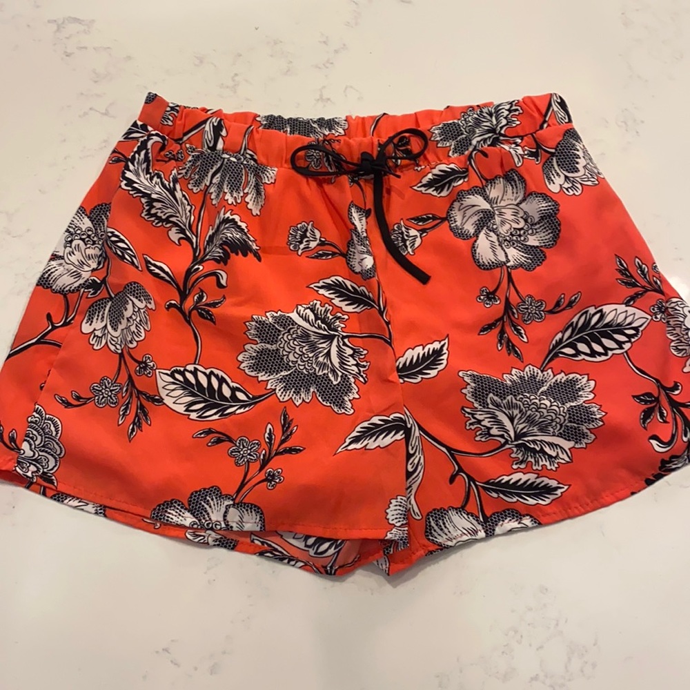 Patterned shorts